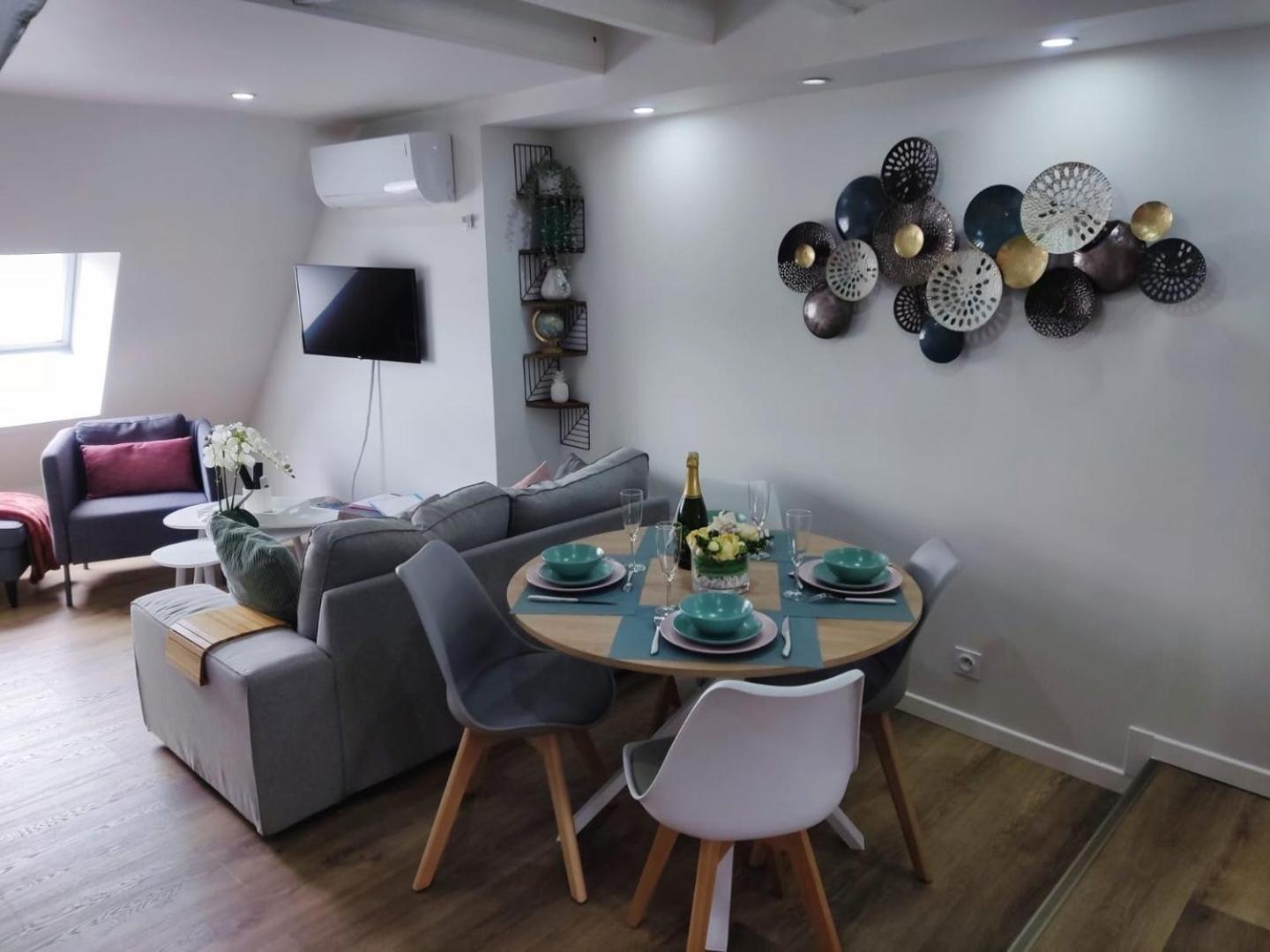 Chez Soline - Le Duplex Climatise 阿姆博斯 外观 照片