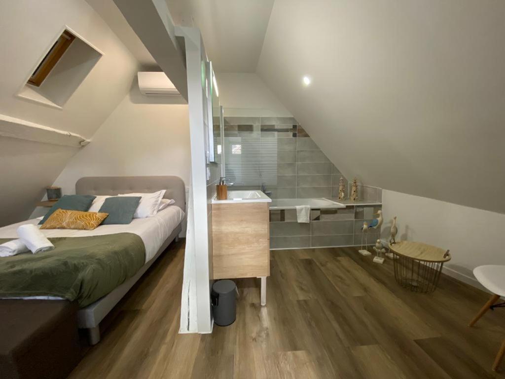 Chez Soline - Le Duplex Climatise 阿姆博斯 外观 照片