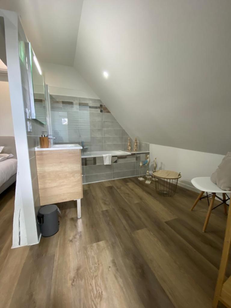 Chez Soline - Le Duplex Climatise 阿姆博斯 外观 照片