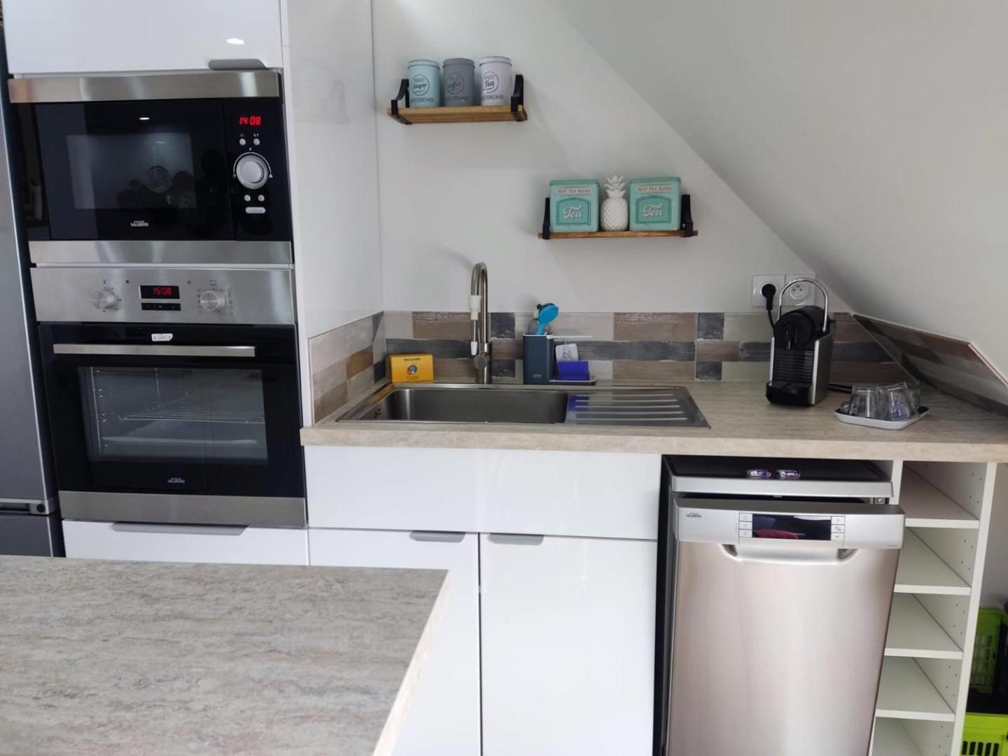 Chez Soline - Le Duplex Climatise 阿姆博斯 外观 照片